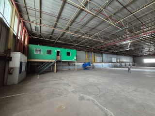 12,732m² Cold Storage &amp; Distribution Warehouse with Prime M2 Freeway Exposure – Heriotdale