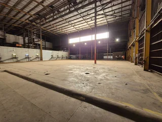 12,732m² Cold Storage &amp; Distribution Warehouse with Prime M2 Freeway Exposure – Heriotdale