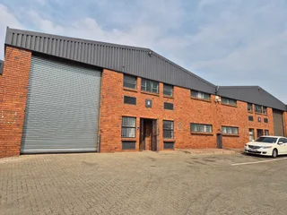 unit 8 - 410m² Warehouse to Let in Prolecon, City Deep