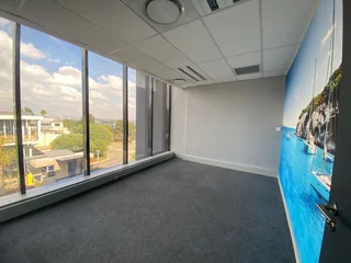 432 sqm Office To Let in Bryanston