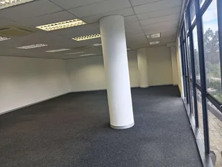 144m² Office to rent Woodmead