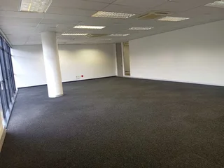 144m² Office to rent Woodmead