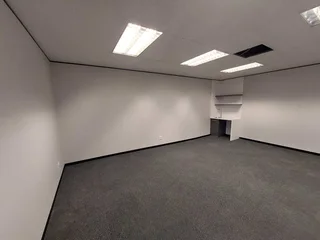 68 sqm Office to let in Bedfordview