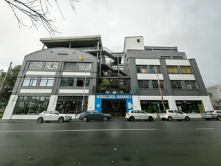 149m² Office Space To Let in Woodstock