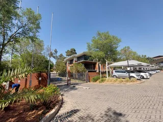 68 sqm Office to let in Bedfordview