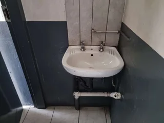 Mini Unit To Let in Halfway House close to the N1