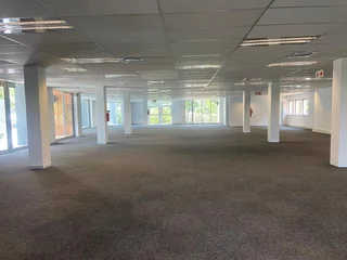 658 sqm Office To Let in Bryanston
