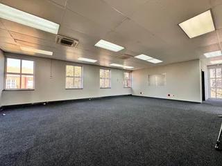 196 sqm Office to Let in Sandton