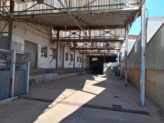 1882m² Warehouse to rent, Wynberg