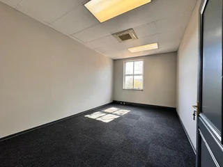 196 sqm Office to Let in Sandton