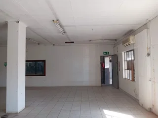 1882m² Warehouse to rent, Wynberg