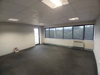 1012 sqm Office to Let in Bedfordview