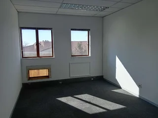 251m² Office To Rent, Rivonia
