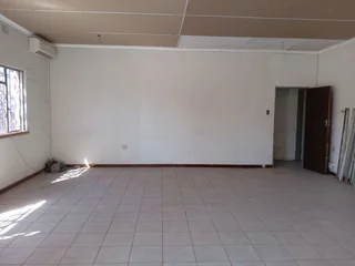 1882m² Warehouse to rent, Wynberg