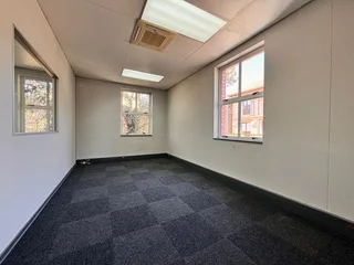 196 sqm Office to Let in Sandton