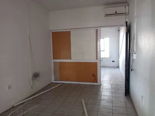 1882m² Warehouse to rent, Wynberg