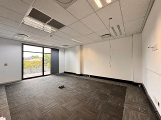 330 sqm Office to Let in Sandton