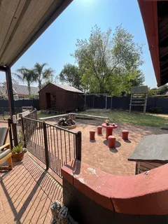 4 Bedroom house for sale in Brackendowns