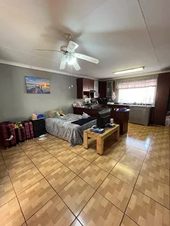 4 Bedroom house for sale in Brackendowns