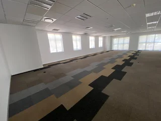 Entire Stand Alone Building to Let Illovo