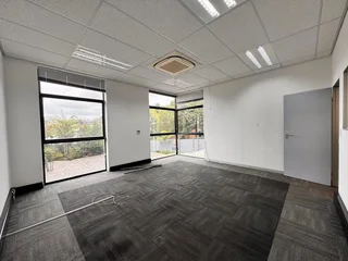 330 sqm Office to Let in Sandton