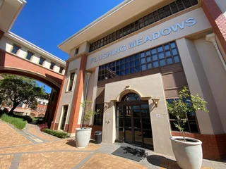 1090 sqm Office To Let in Bryanston