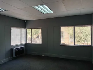216m² Office To Rent, Morningside