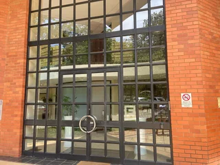 512 sqm Office To Let in Bryanston