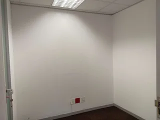 168.19m² Office to rent, Woodmead