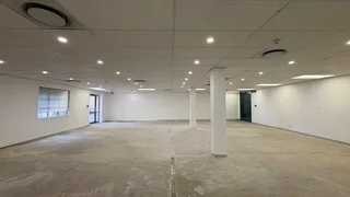 1161m² Office Space to Rent Woodmead