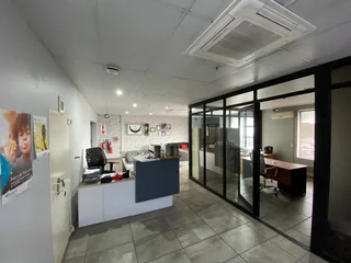 2700m2 Warehouse with 3000 AMPS POWER!!