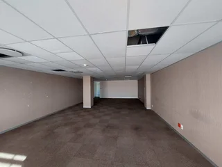 450 sqm Office to Let in Bedfordview