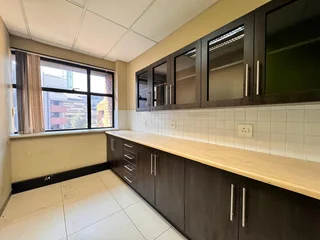 464 sqm Office to Let in Sandton