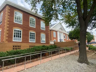 338 sqm Office To Let in Bryanston