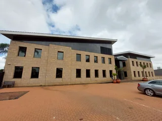 600 sqm Office to Let in Bedfordview