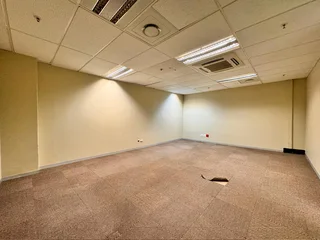 464 sqm Office to Let in Sandton