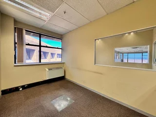 464 sqm Office to Let in Sandton