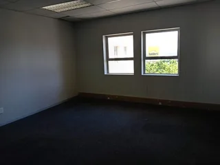 562m² Office to rent Sunninghill