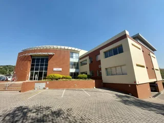 68 sqm Office to let in Bedfordview