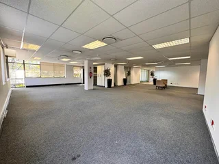 596 sqm Office to Let in Sandton