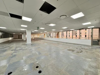 552 sqm Office to Let in Sandton