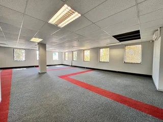 596 sqm Office to Let in Sandton