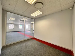 596 sqm Office to Let in Sandton