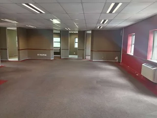 383m² Office to rent Woodmead