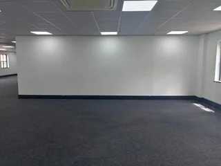 278m² Office to let Sunninghill