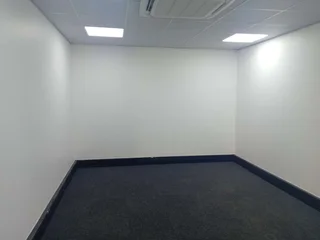 278m² Office to let Sunninghill