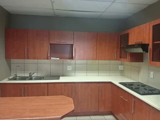 383m² Office to rent Woodmead