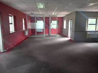 383m² Office to rent Woodmead