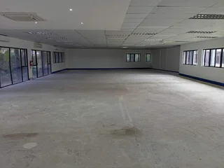 519m² Office to rent woodmead