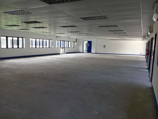519m² Office to rent woodmead